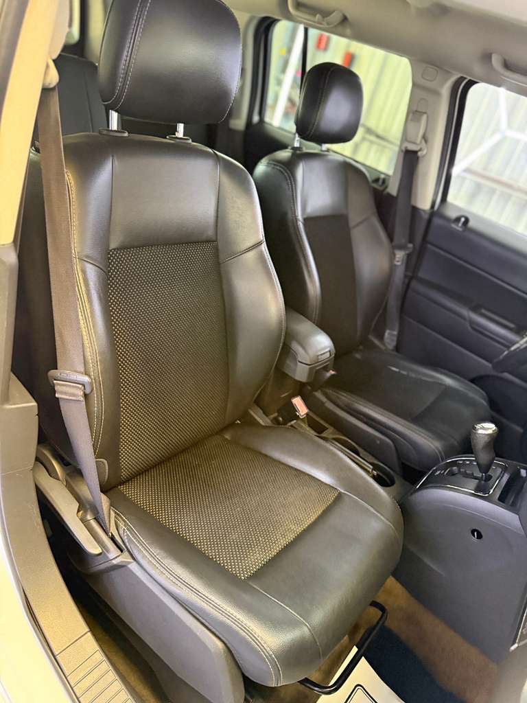 Photo 28 of this JEEP PATRIOT