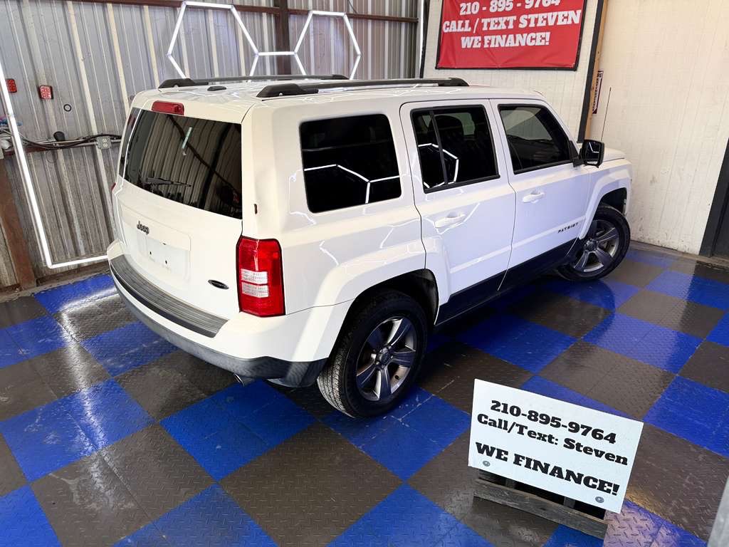 Photo 14 of this JEEP PATRIOT