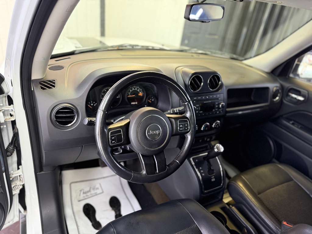Photo 22 of this JEEP PATRIOT