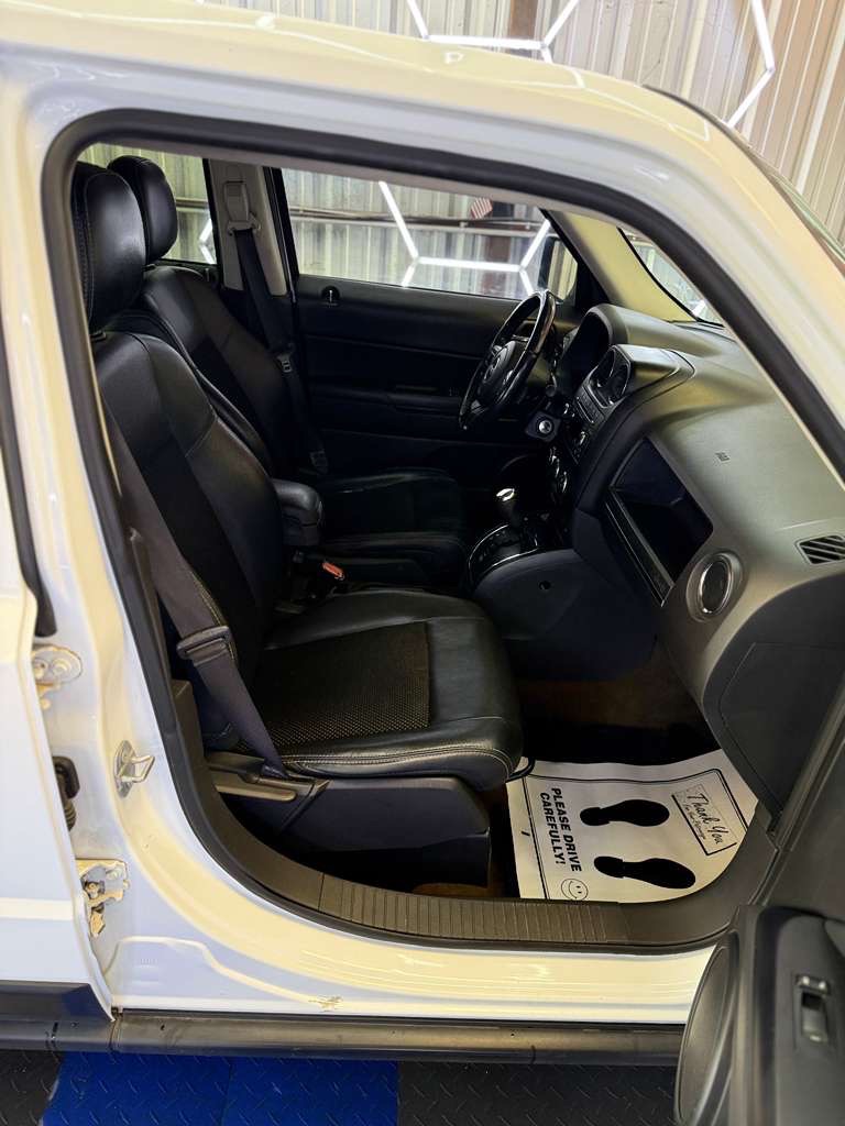 Photo 26 of this JEEP PATRIOT