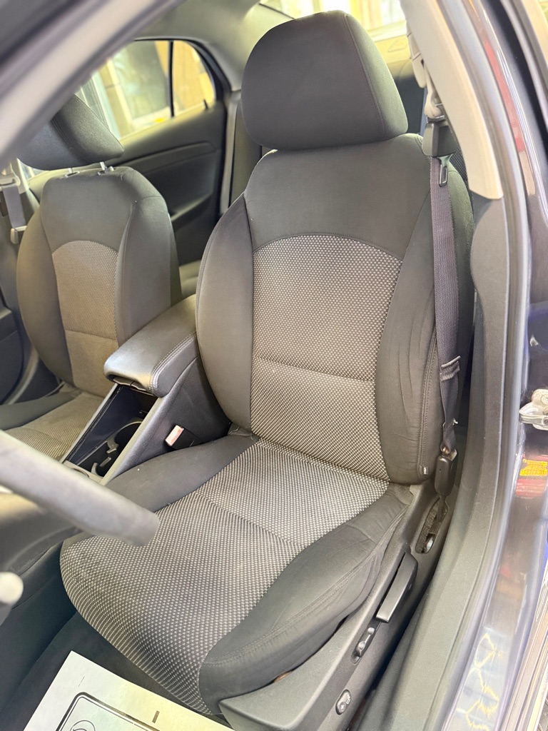 Photo 18 of this CHEVROLET MALIBU