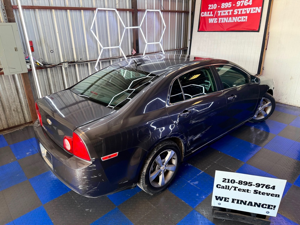 Photo 20 of this CHEVROLET MALIBU