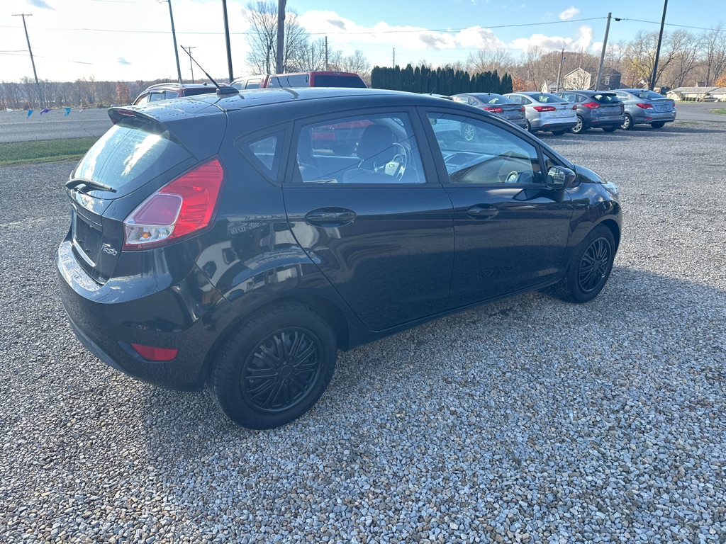 Photo 4 of this FORD FIESTA
