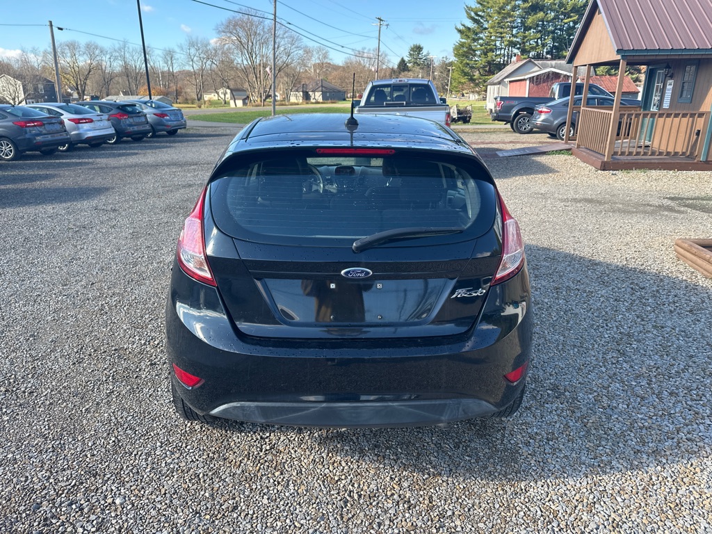 Photo 5 of this FORD FIESTA