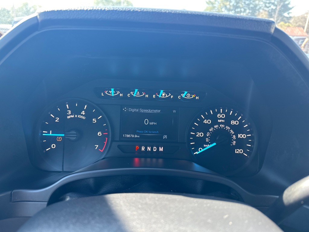 Photo 12 of this FORD F150