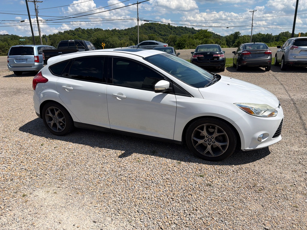 Photo 3 of this FORD FOCUS