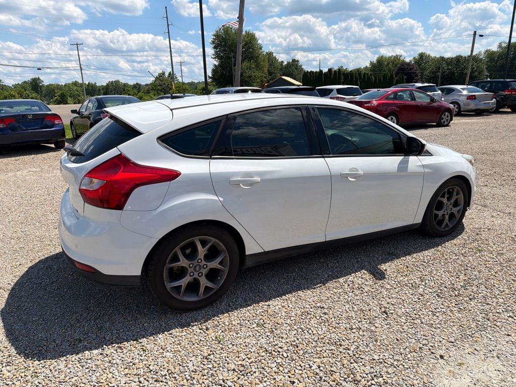 Photo 4 of this FORD FOCUS