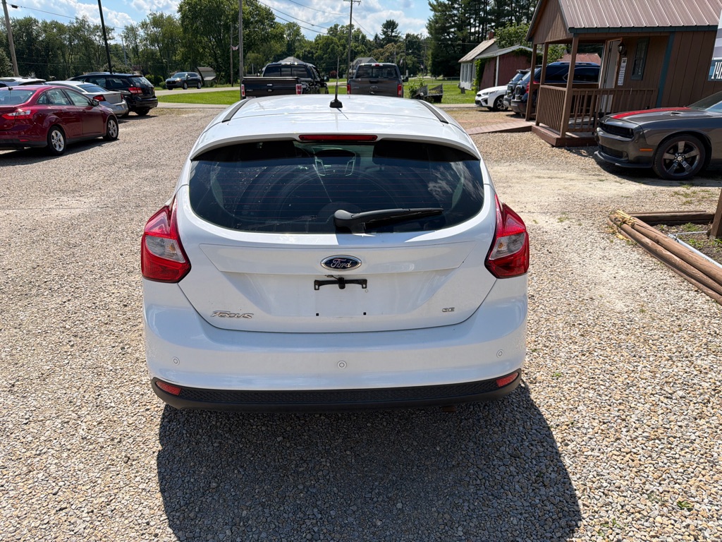 Photo 5 of this FORD FOCUS