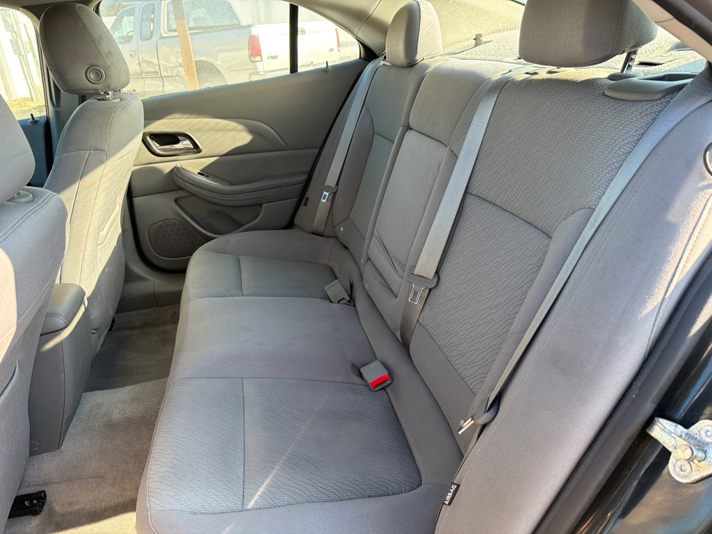 Photo 8 of this CHEVROLET MALIBU