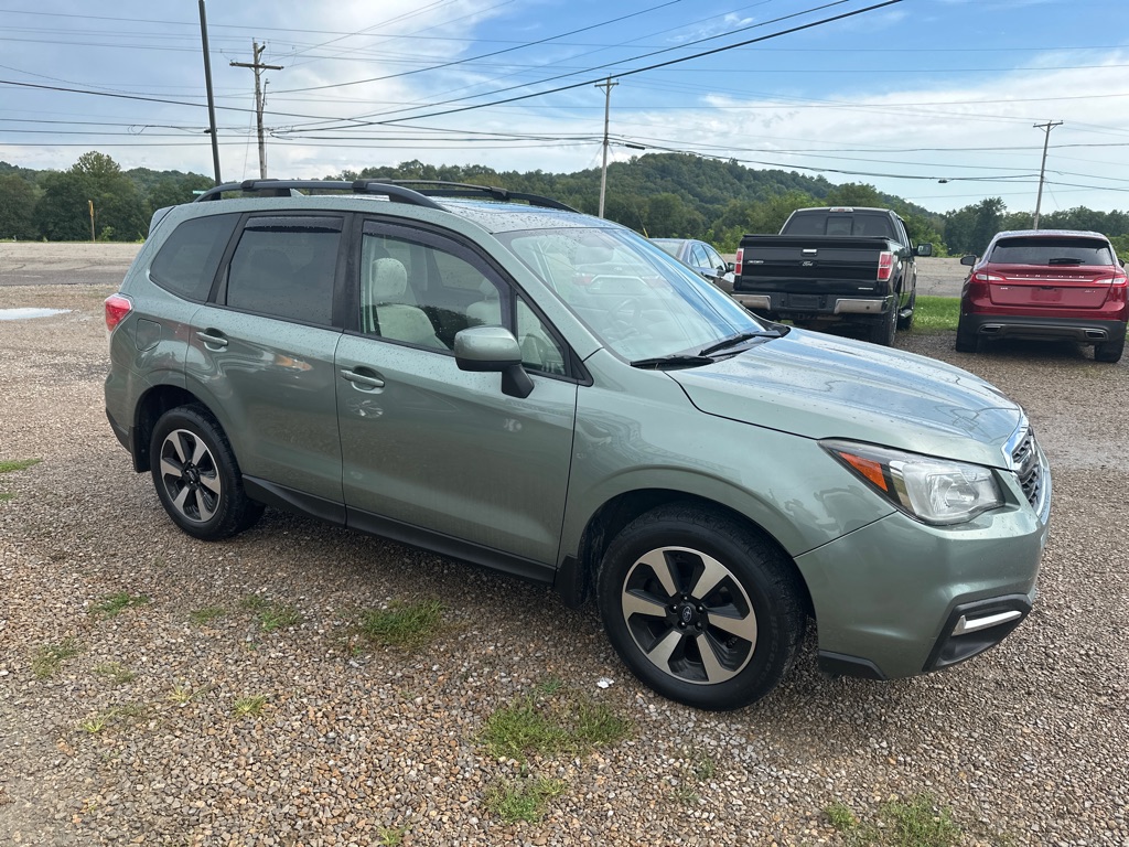 Photo 3 of this SUBARU FORESTER