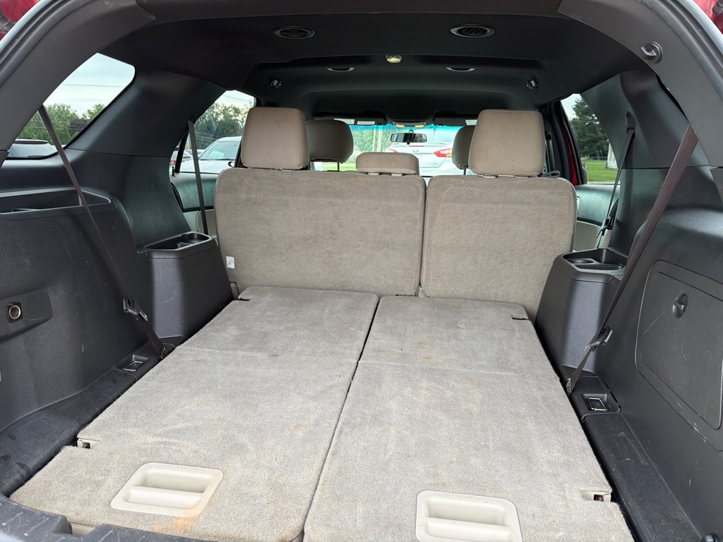 Photo 9 of this FORD EXPLORER