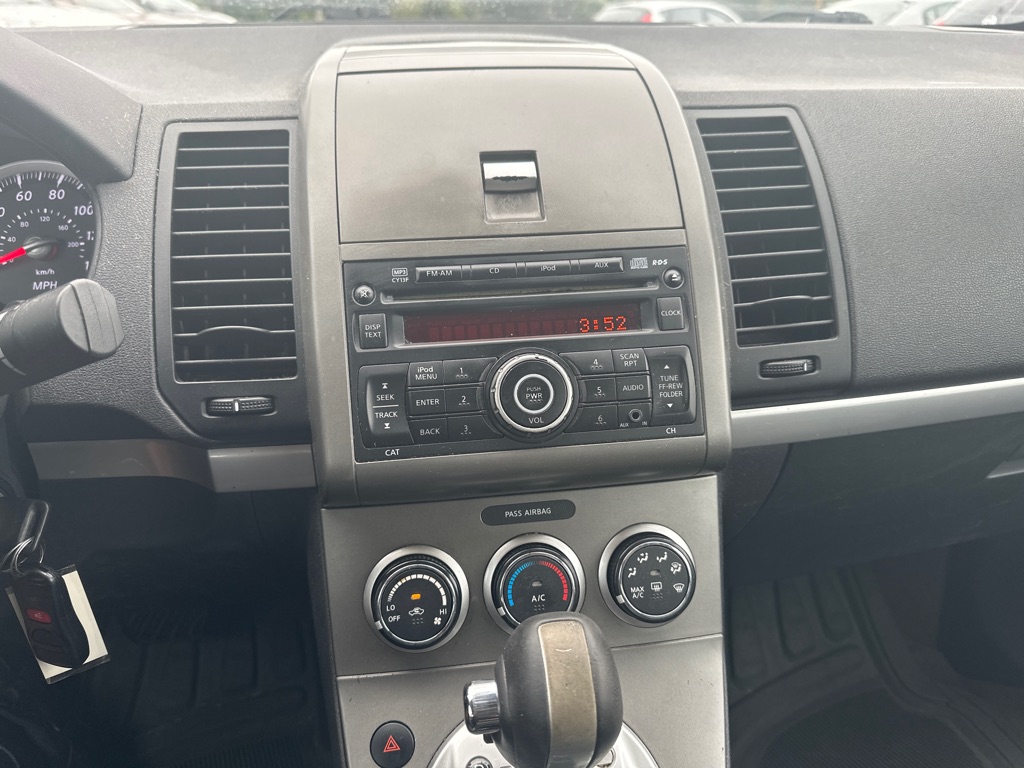Photo 9 of this NISSAN SENTRA