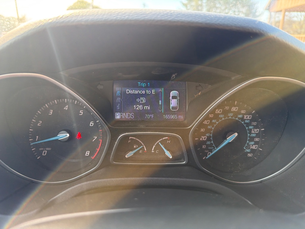 Photo 12 of this FORD FOCUS