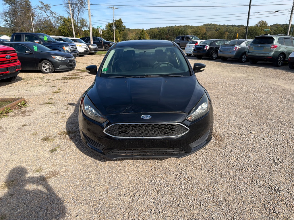 Photo 2 of this FORD FOCUS