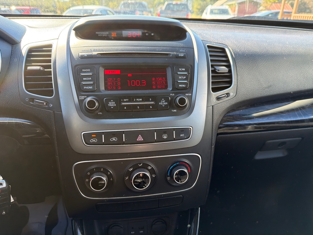 Photo 10 of this KIA SORENTO