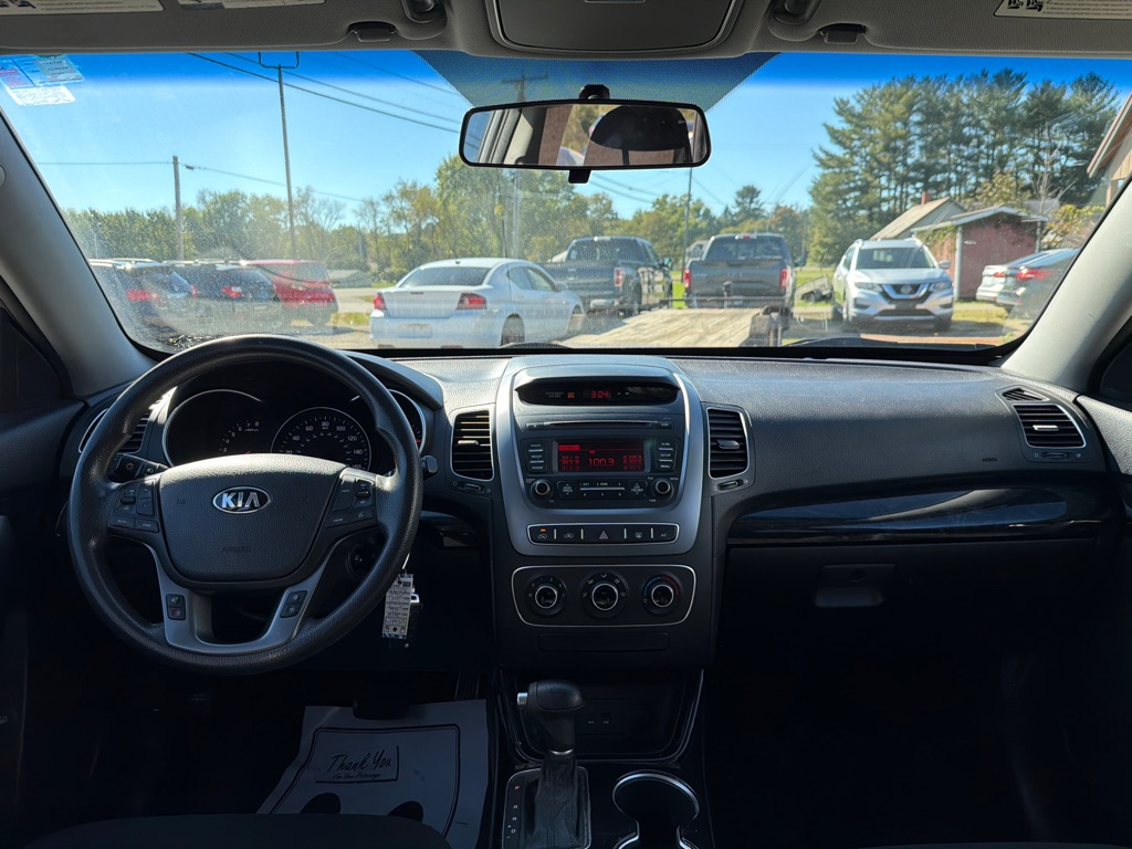 Photo 9 of this KIA SORENTO