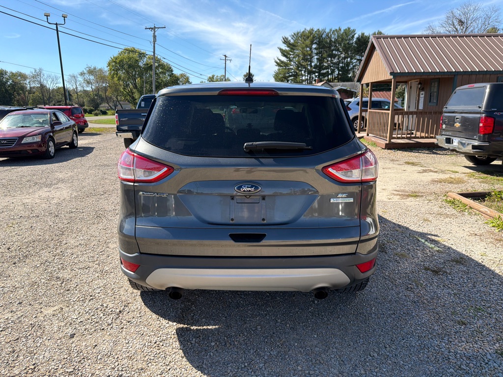 Photo 5 of this FORD ESCAPE