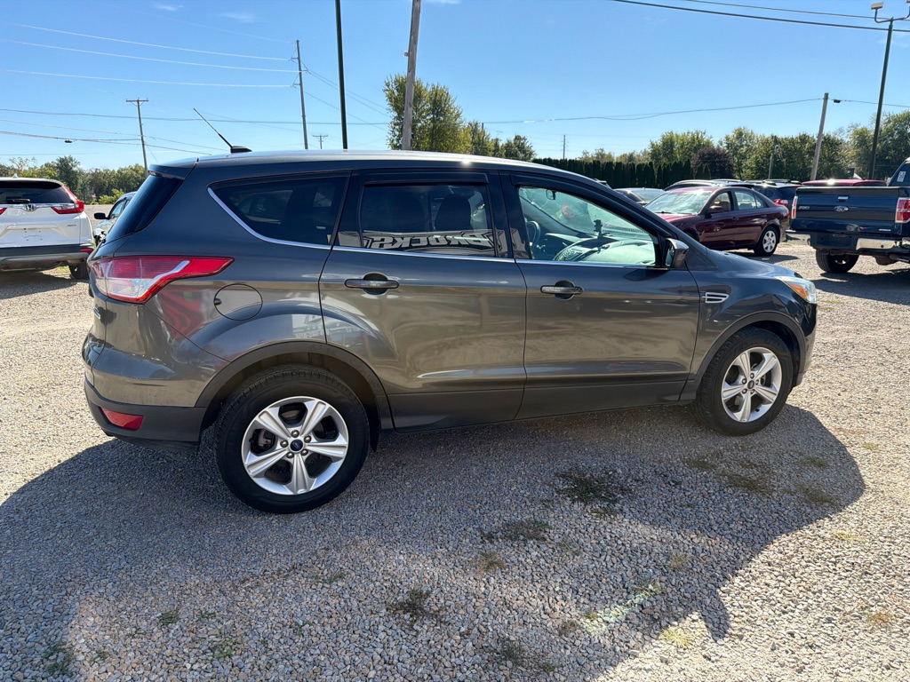 Photo 4 of this FORD ESCAPE
