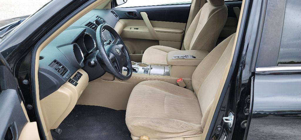 TOYOTA HIGHLANDER 2011 TOYOTA HIGHLANDER 5TDZK3EH8BS046757