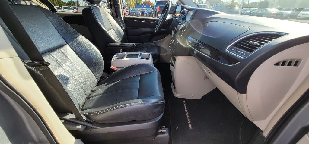 CHRYSLER TOWN & COUNTRY 2013 CHRYSLER TOWN & COUNTRY 2C4RC1BG5DR656253