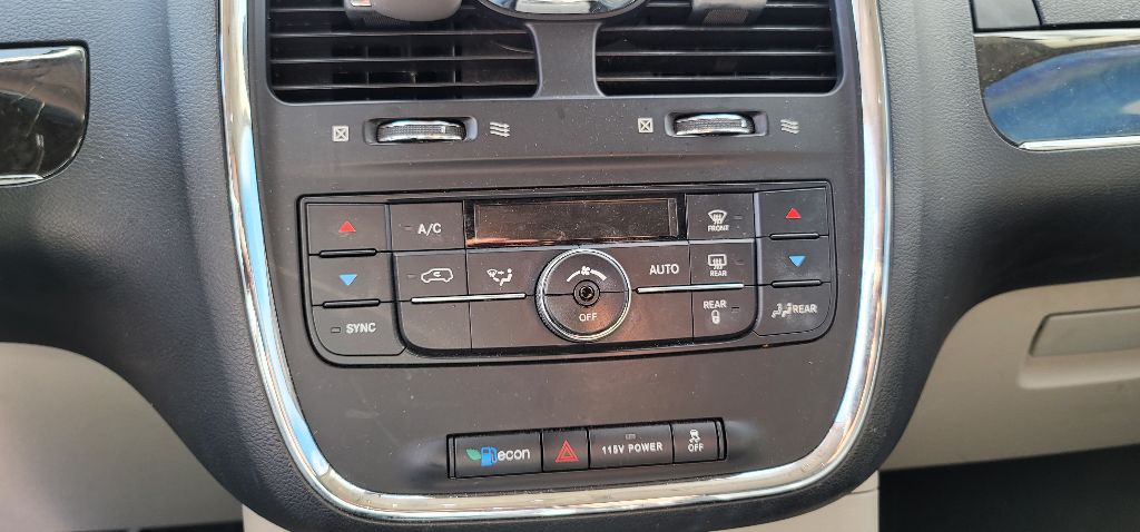 CHRYSLER TOWN & COUNTRY 2013 CHRYSLER TOWN & COUNTRY 2C4RC1BG5DR656253