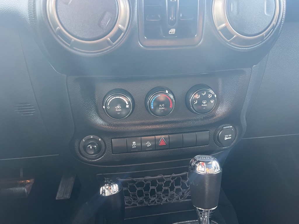 JEEP WRANGLER JK UNL 2018 JEEP WRANGLER JK UNL 1C4BJWDG7JL897320
