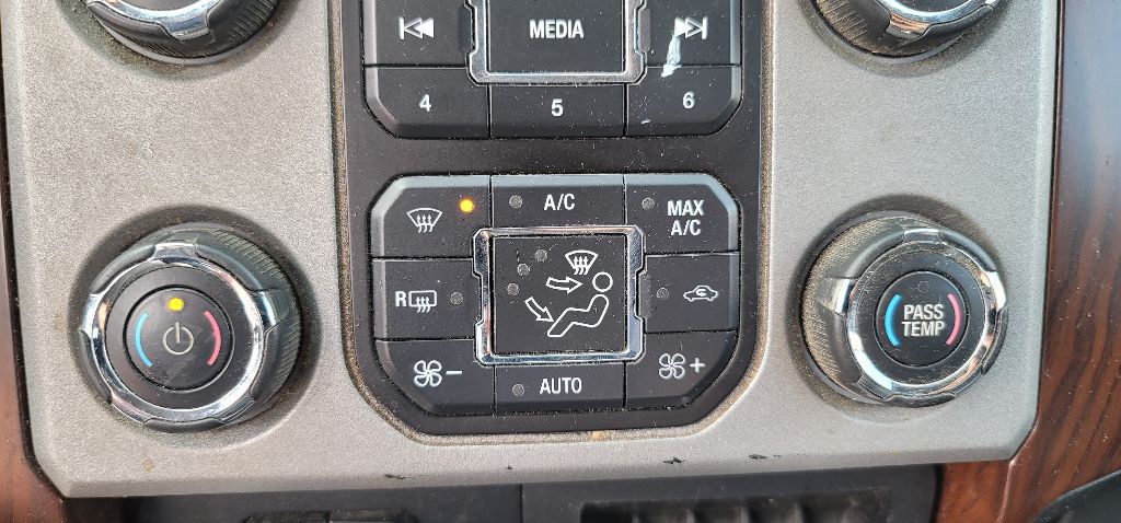 FORD F250 LARIAT 2014 FORD F250 LARIAT 1FT7X2B62EEA06738