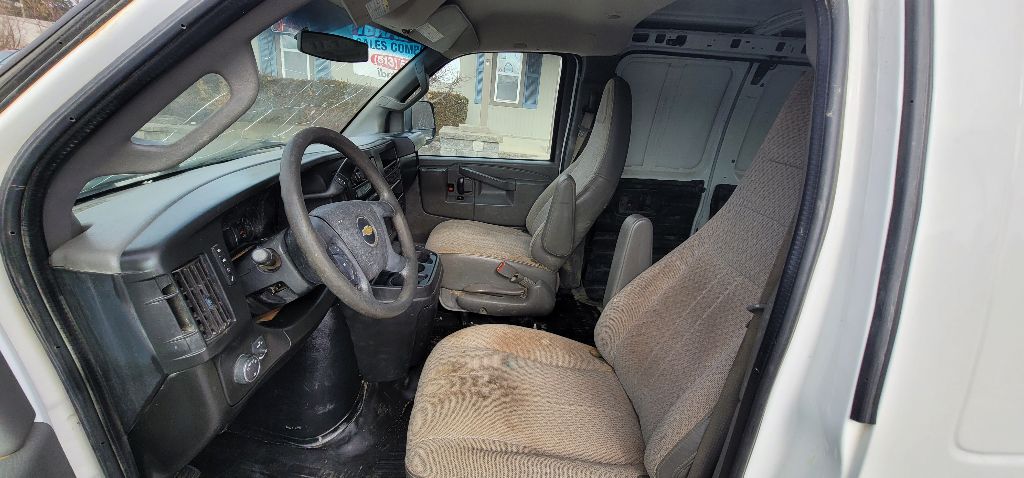 CHEVROLET EXPRESS G2500 2017 CHEVROLET EXPRESS G2500 1GCWGAFF4H1135883