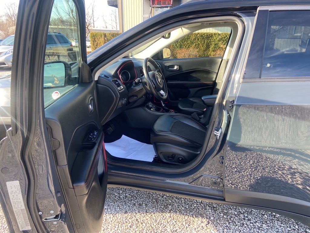 JEEP COMPASS 2018 JEEP COMPASS 3C4NJDDB5JT503064