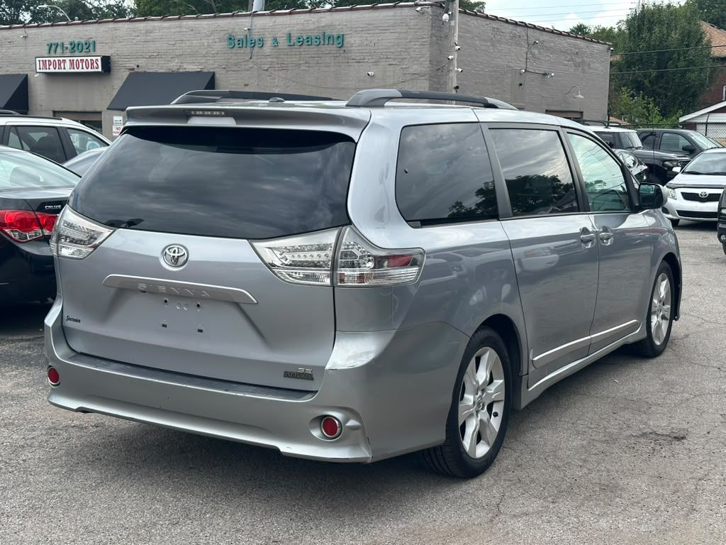 View vehicle photo 6