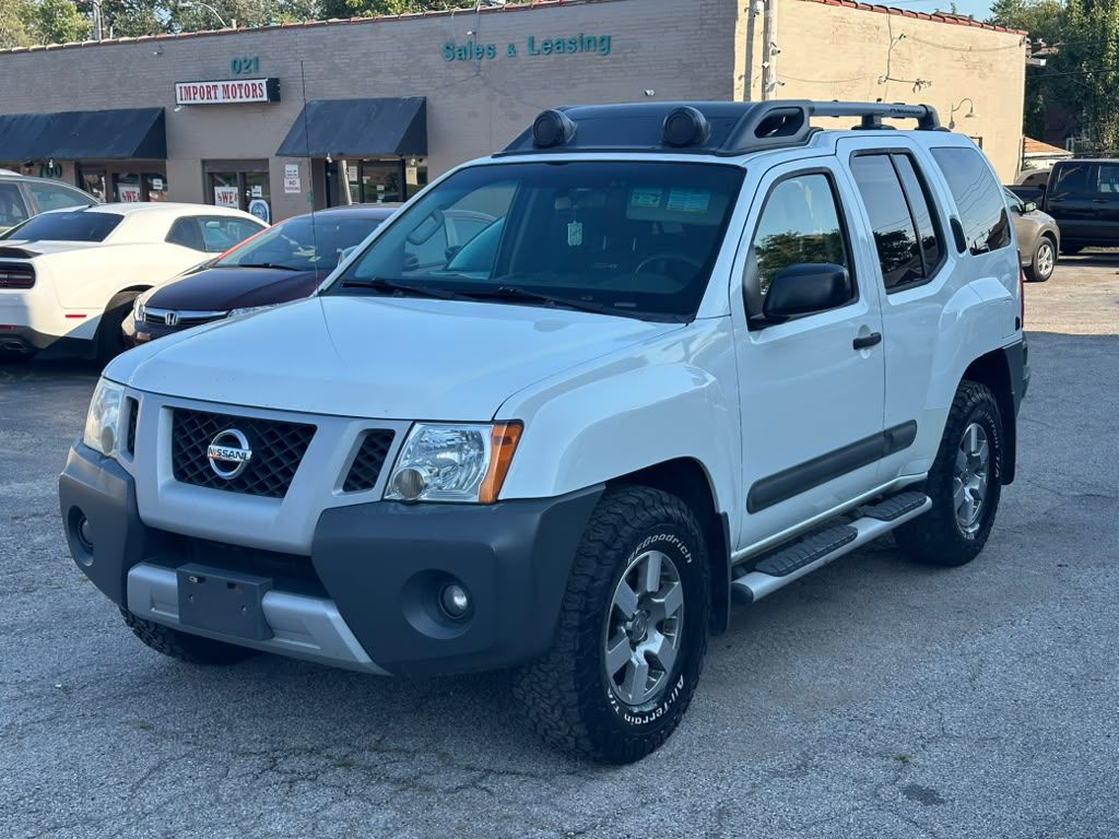 White 2013 Nissan Xterra SUV / Crossover Four-Wheel Drive Automatic