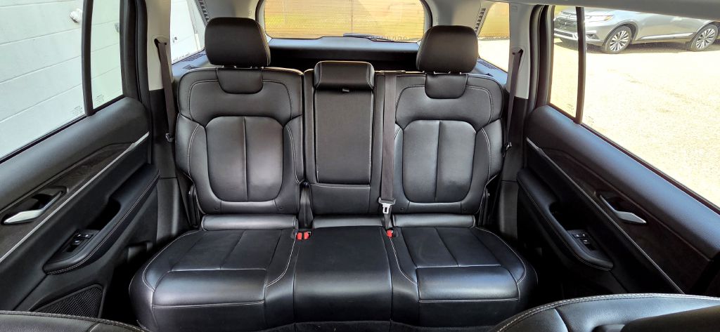 Photo 8 of this JEEP GRAND CHEROKEE