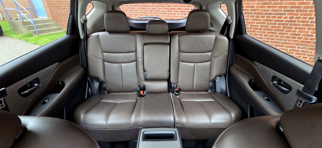 Photo 8 of this NISSAN MURANO