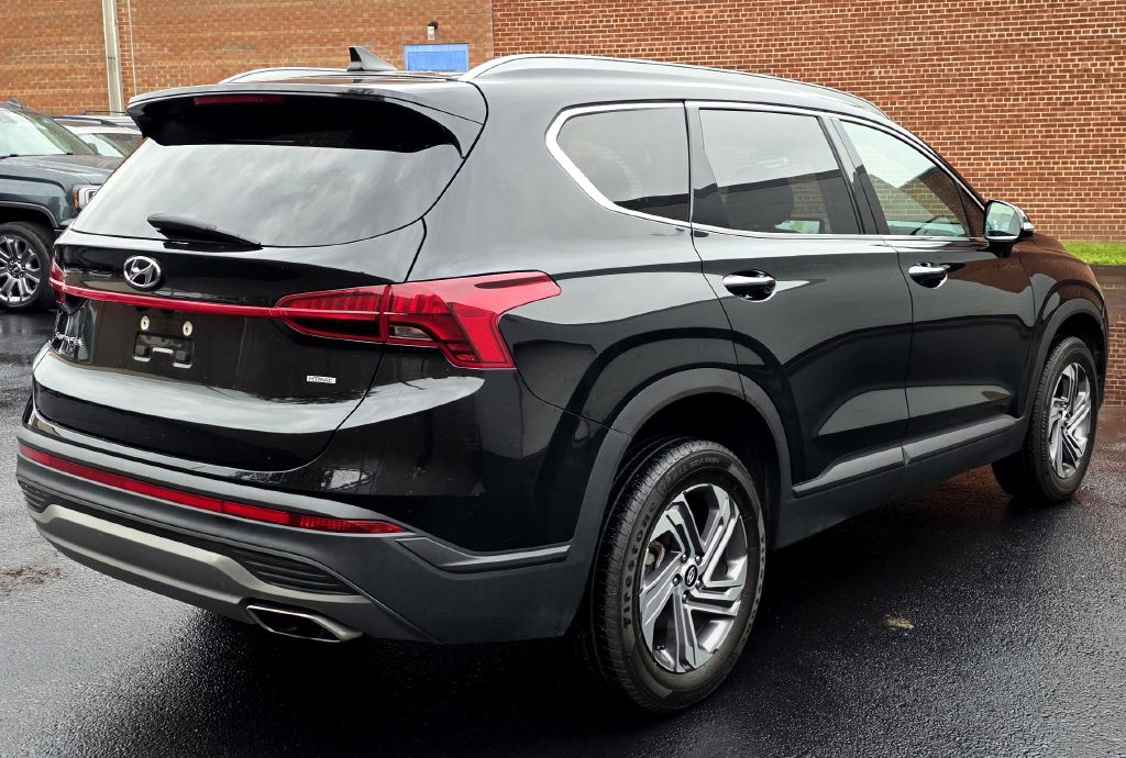 Photo 2 of this HYUNDAI SANTA FE