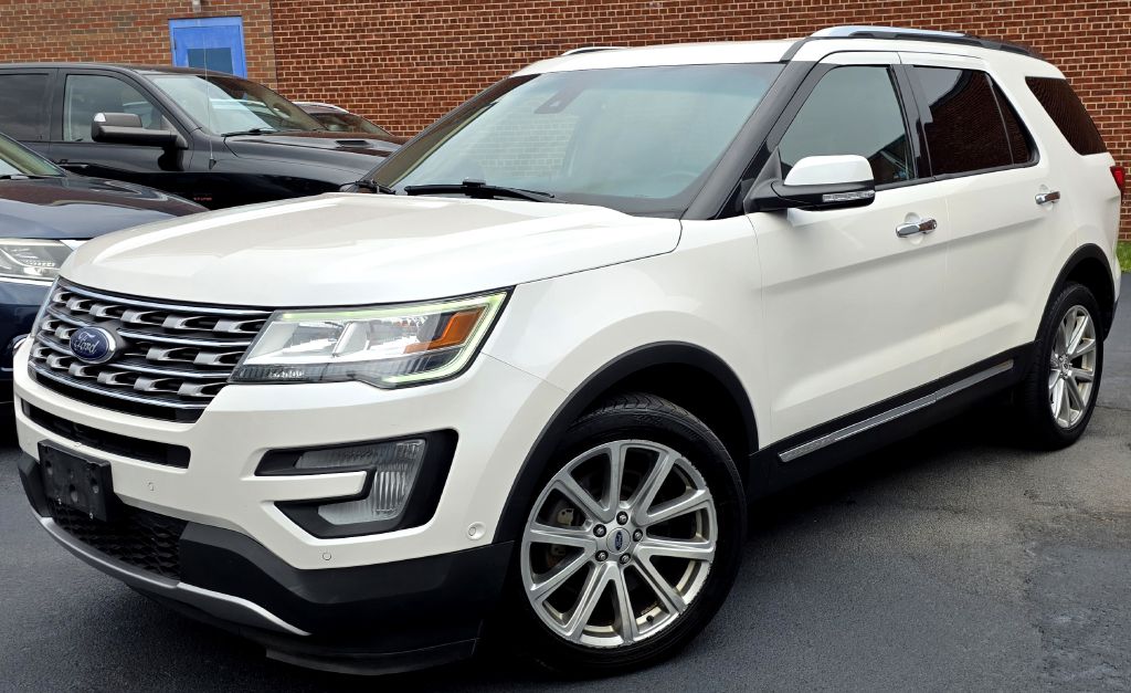 Photo 4 of this FORD EXPLORER