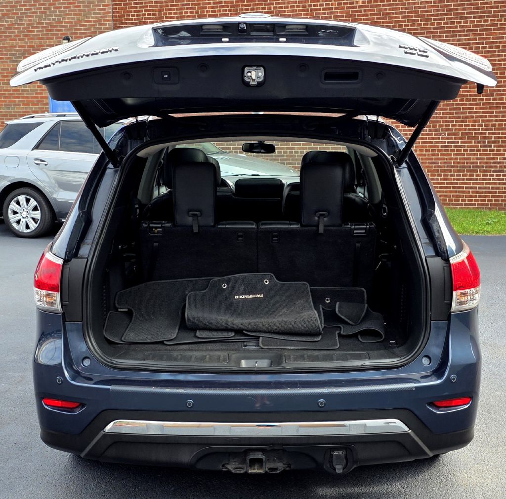 Photo 7 of this NISSAN PATHFINDER