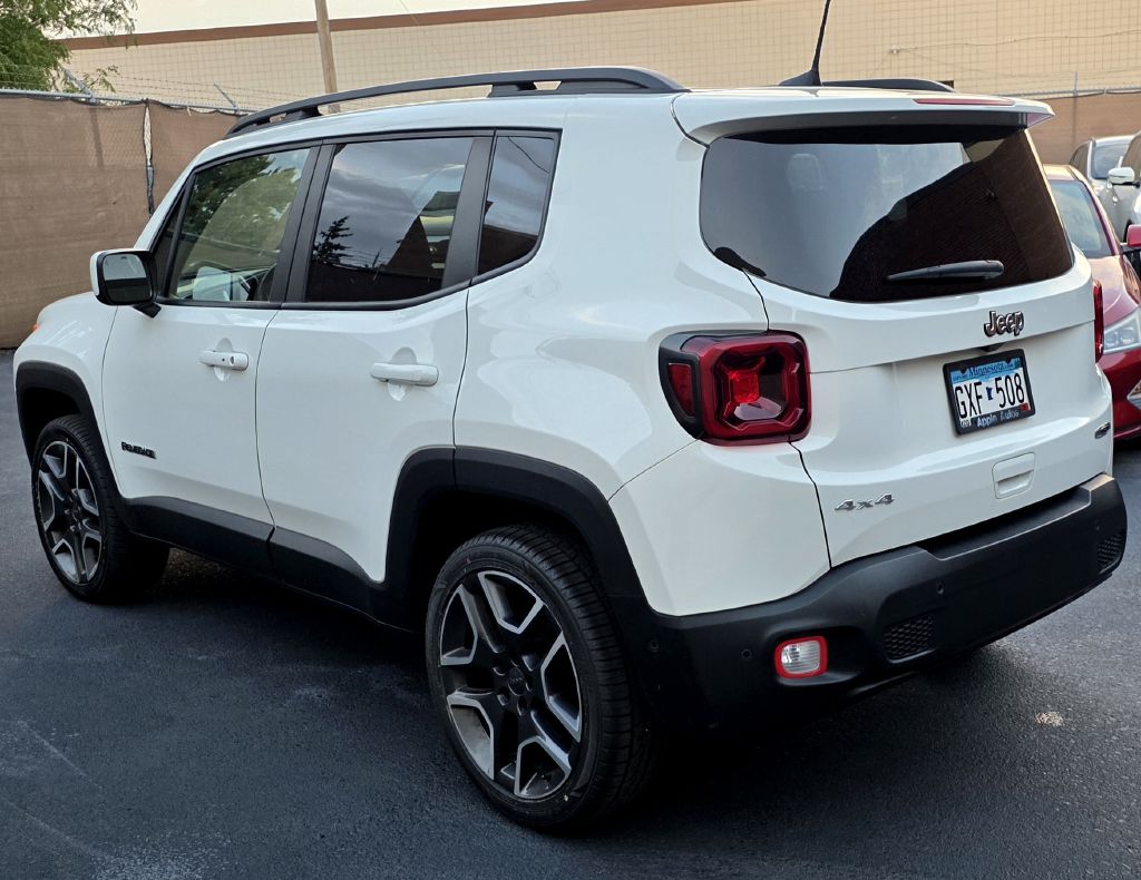 Photo 5 of this JEEP RENEGADE