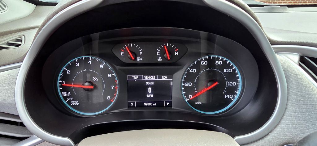 Photo 15 of this CHEVROLET MALIBU
