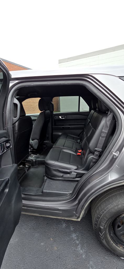 Photo 11 of this FORD EXPLORER