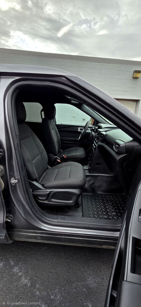 Photo 10 of this FORD EXPLORER