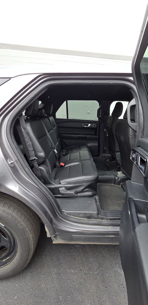 Photo 9 of this FORD EXPLORER