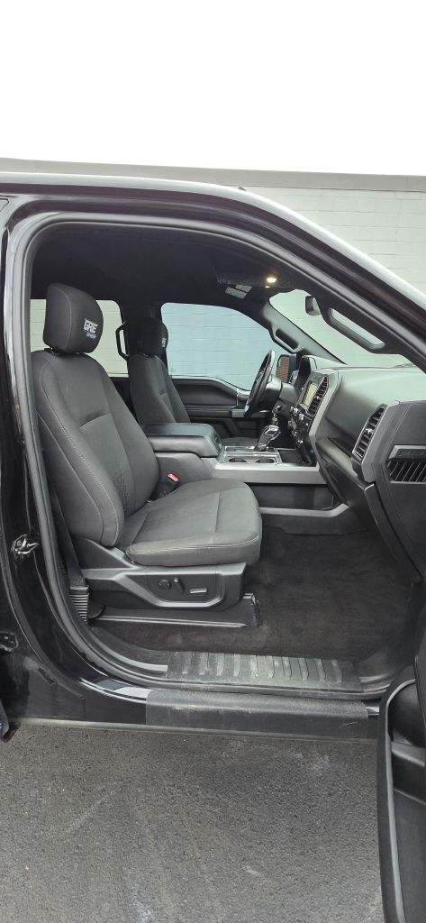 Photo 10 of this FORD F150
