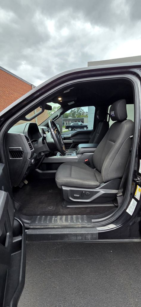 Photo 12 of this FORD F150