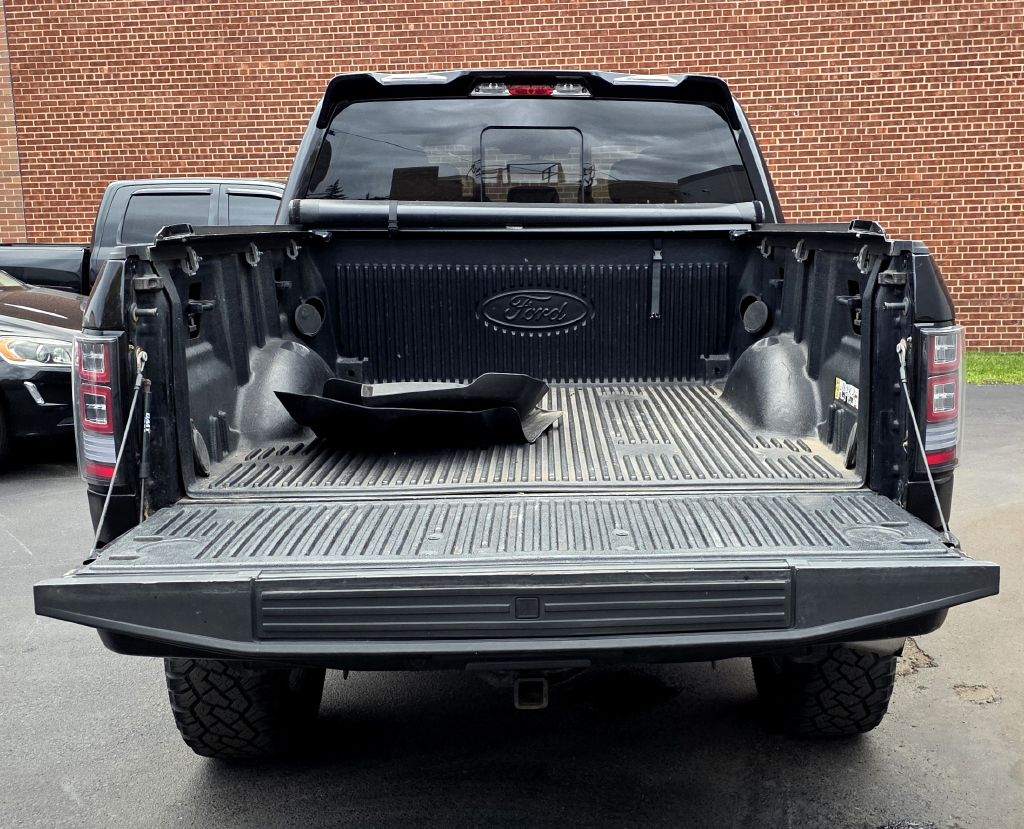 Photo 7 of this FORD F150