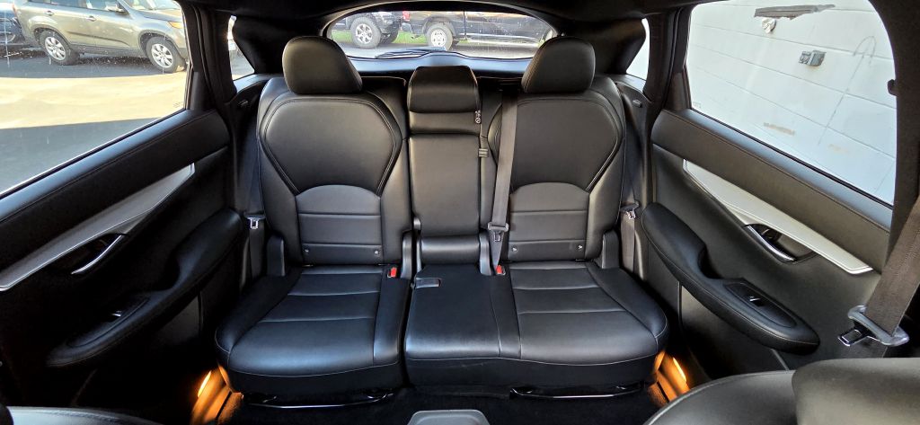 Photo 8 of this INFINITI QX50