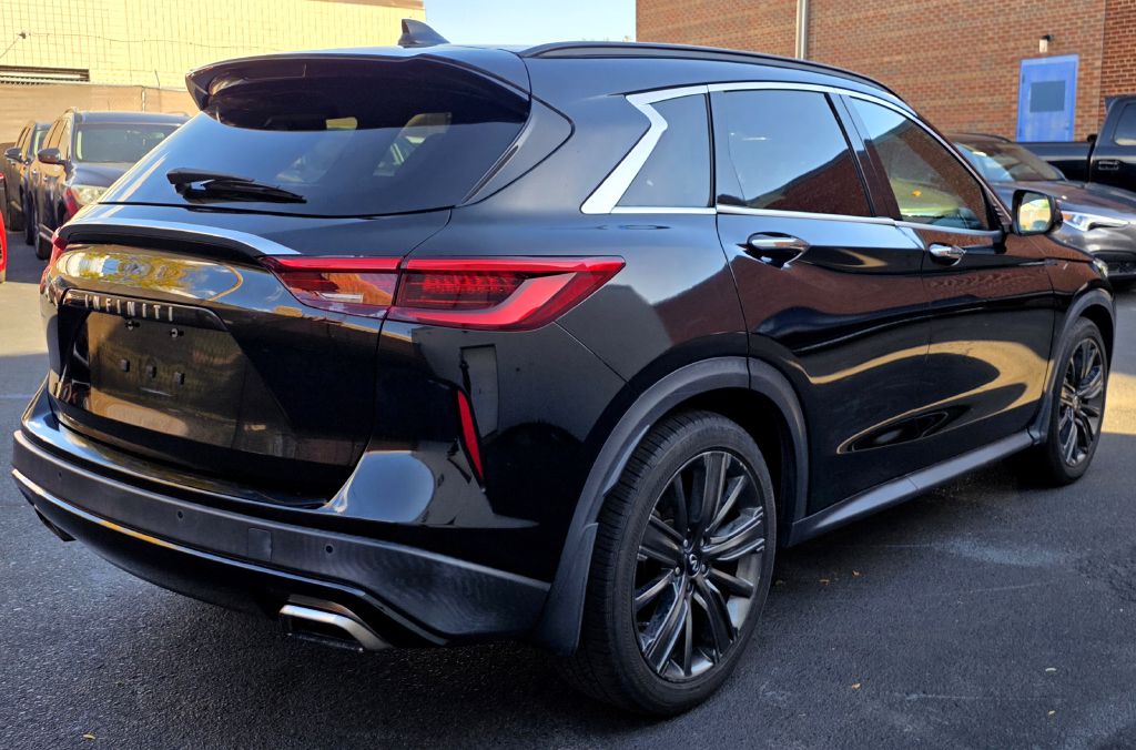 Photo 2 of this INFINITI QX50