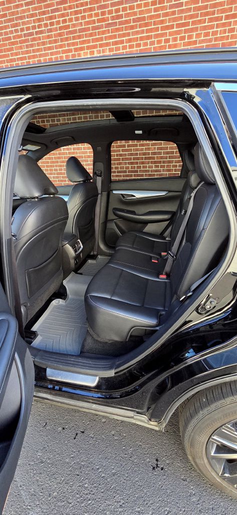 Photo 11 of this INFINITI QX50