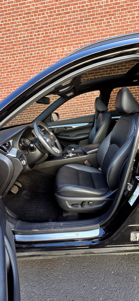 Photo 12 of this INFINITI QX50