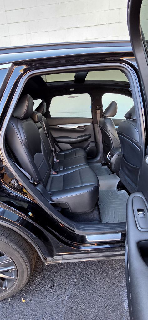 Photo 9 of this INFINITI QX50