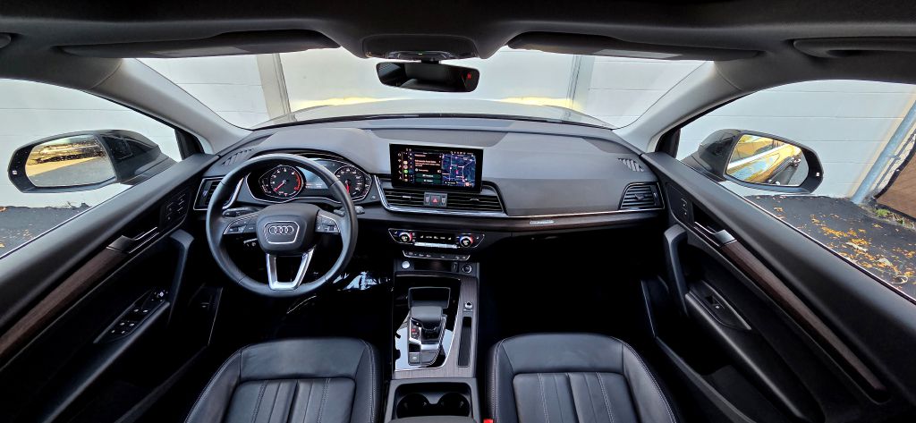 Photo 13 of this AUDI Q5